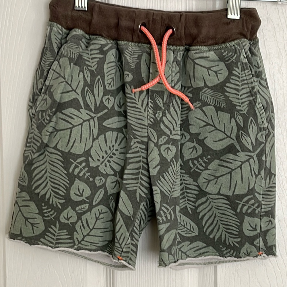 Mini Boden (Johnnie Boden) Leaves pattern terry shorts